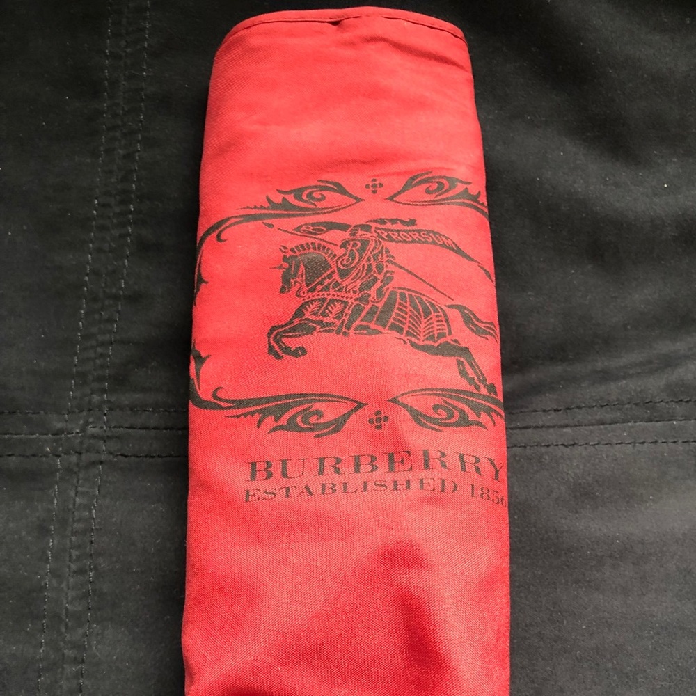 Burberry Umbrella sleeve/cover